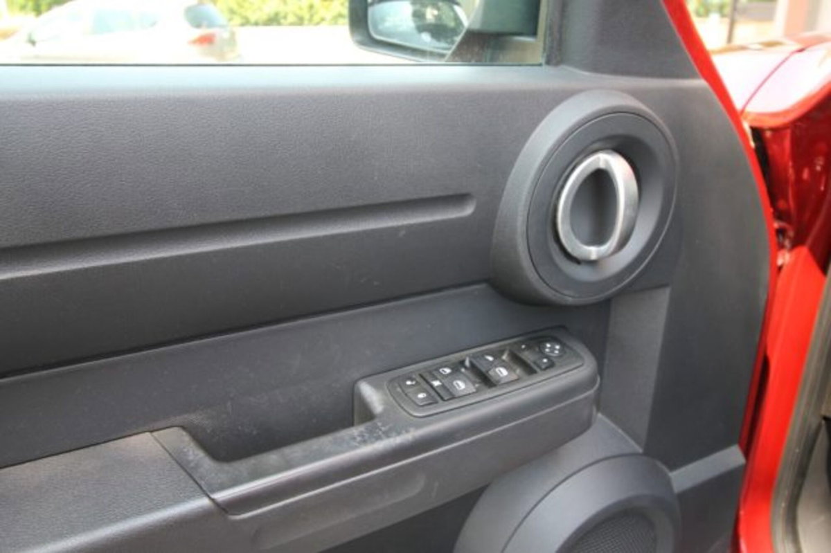 Dodge Nitro 2.8 CRD DPF SXT 4WD (10)