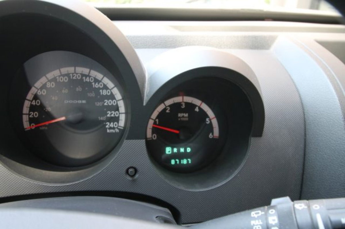 Dodge Nitro 2.8 CRD DPF SXT 4WD (16)