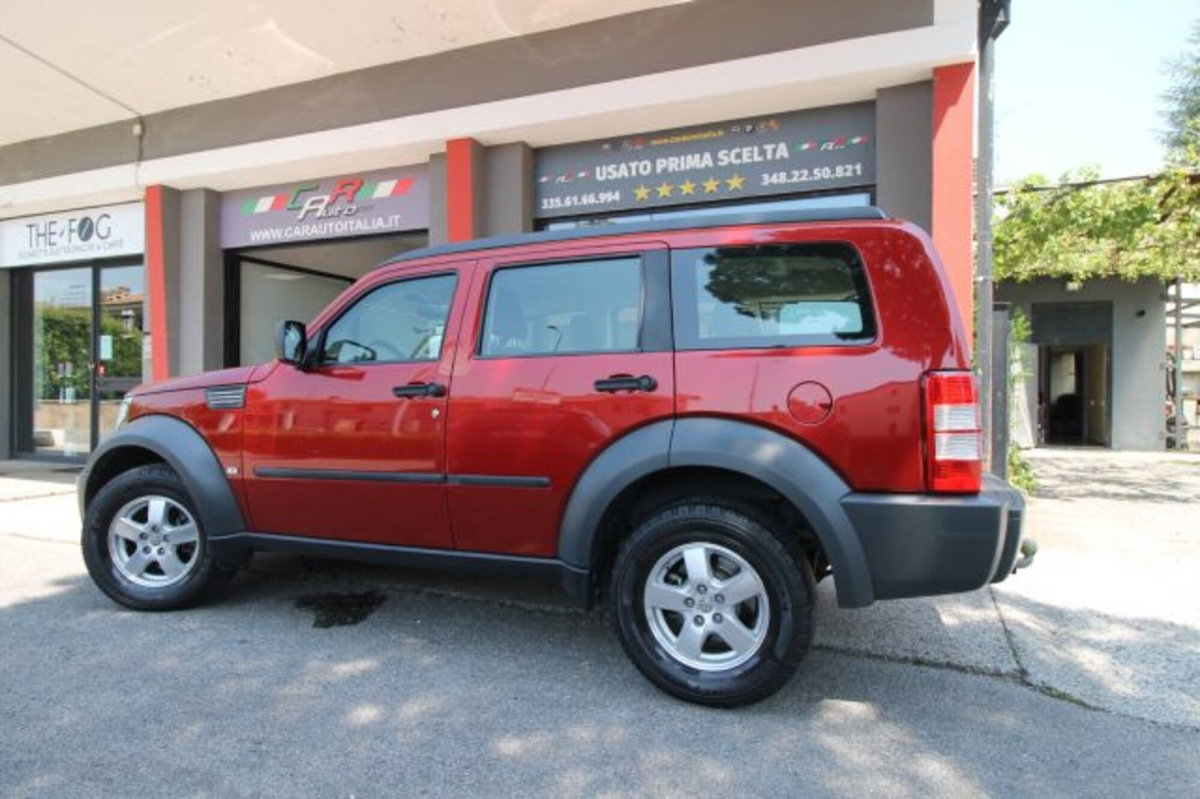 Dodge Nitro 2.8 CRD DPF SXT 4WD (4)