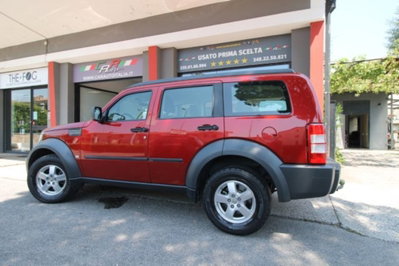 Dodge Nitro 2.8 CRD DPF SXT 4WD (4)