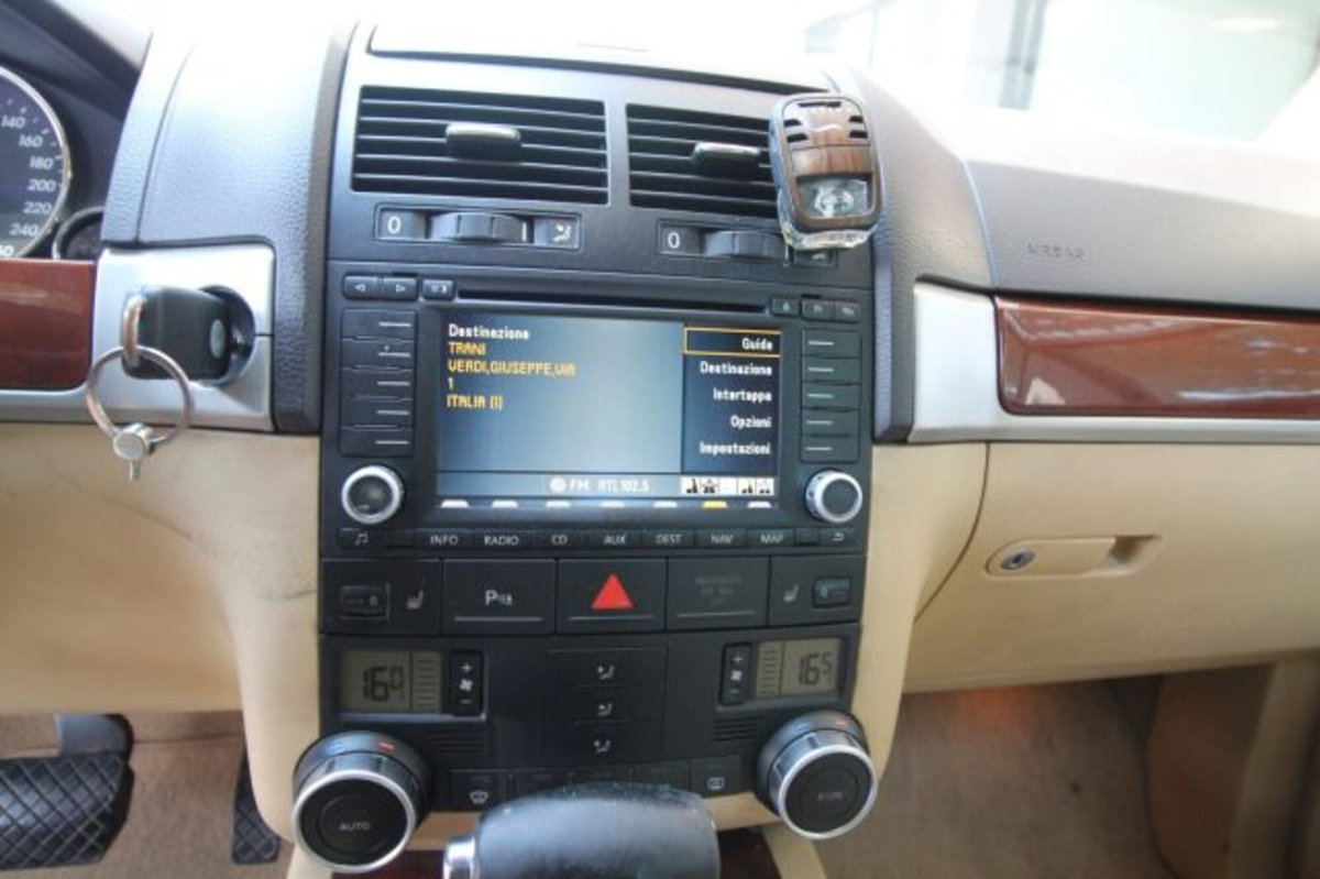 Volkswagen Touareg V6 TDI DPF tiptronic Exclusive (14)