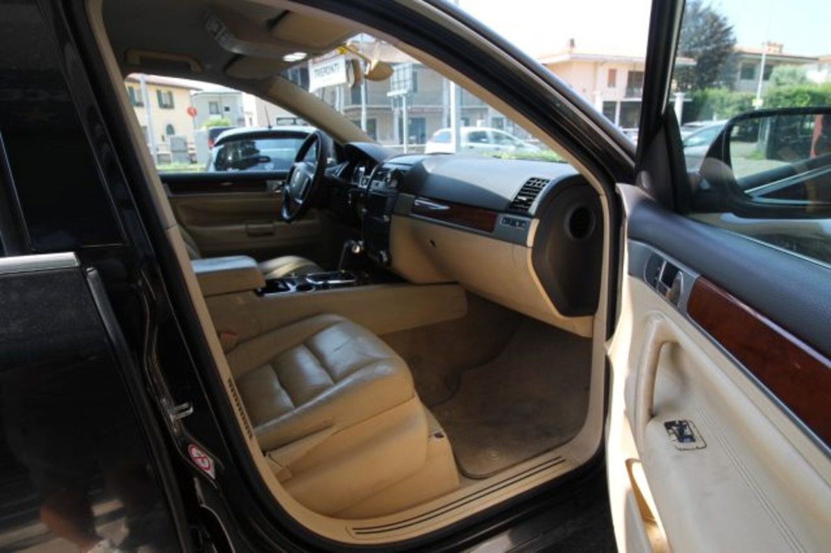 Volkswagen Touareg V6 TDI DPF tiptronic Exclusive (8)
