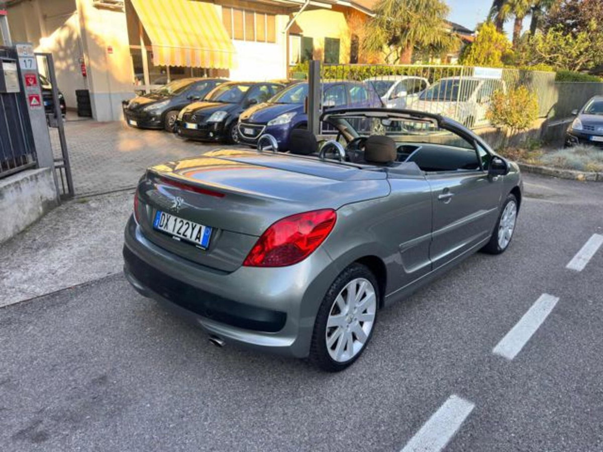 Peugeot 207 Cabrio VTi 120CV CC aut. Féline (2)