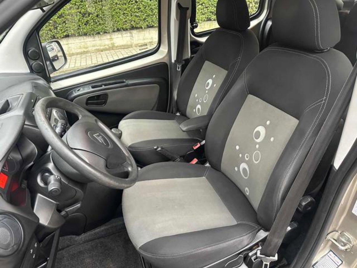 Citroen Nemo Multispace 1.3 HDi 75CV Silver Selection (15)