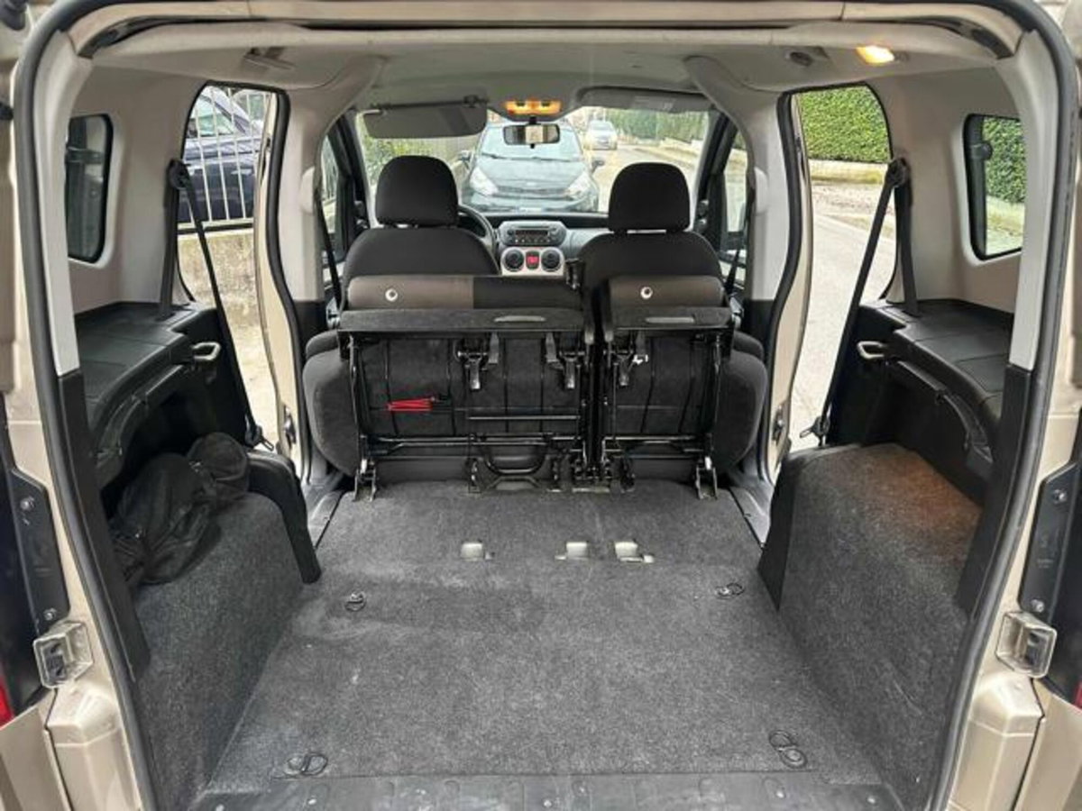 Citroen Nemo Multispace 1.3 HDi 75CV Silver Selection (19)