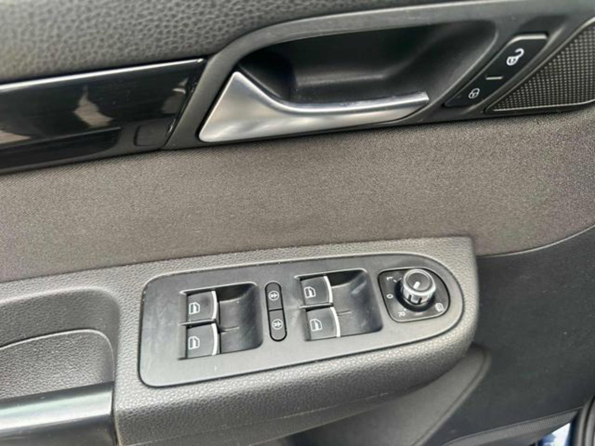 SEAT Alhambra 2.0 TDI CR DPF DSG Reference (16)