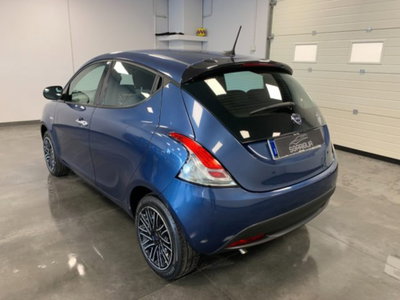 Lancia Ypsilon 1.0 FireFly 5 porte S&S Hybrid Ecochic Gold (4)