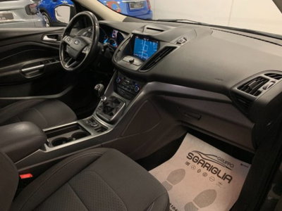 Ford Kuga 1.5 TDCI 120 CV S&S 2WD Powershift Titanium (14)