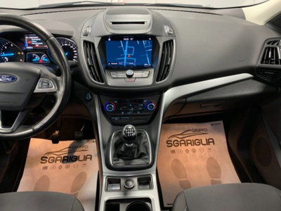Ford Kuga 1.5 TDCI 120 CV S&S 2WD Powershift Titanium (8)