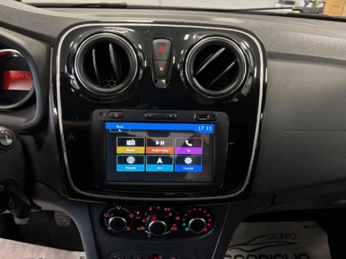 Dacia Sandero Stepway 1.5 Blue dCi 95 CV Techroad (9)