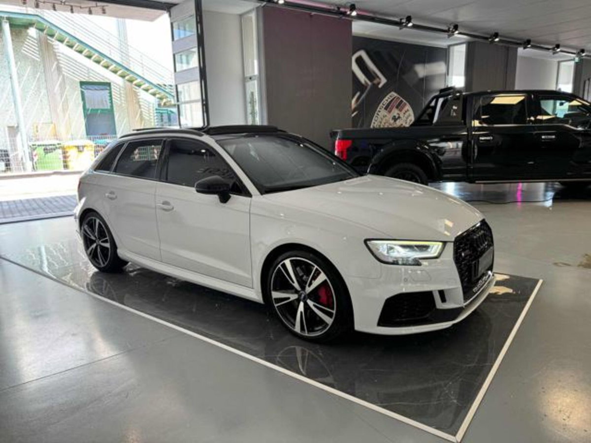 Audi RS 3 Sportback 3 (2)