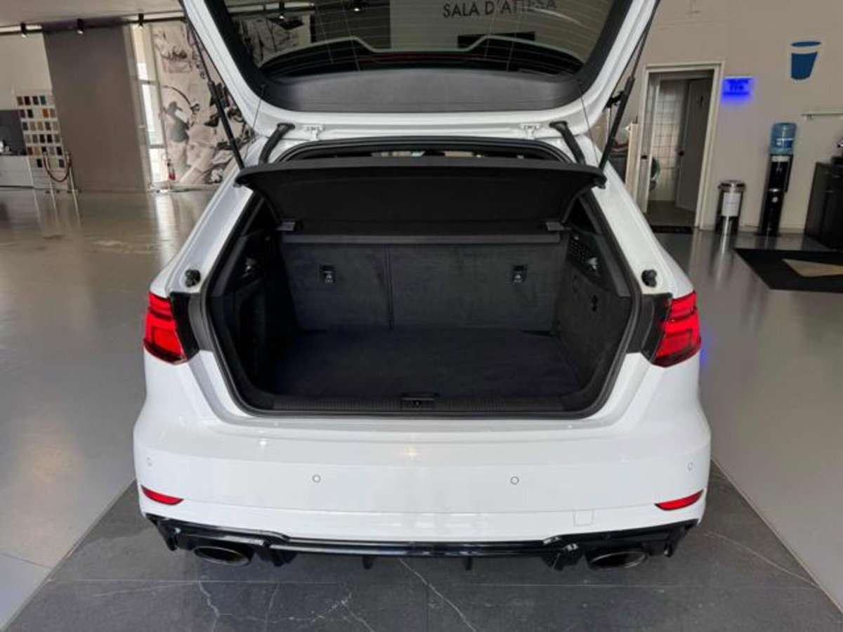 Audi RS 3 Sportback 3 (9)