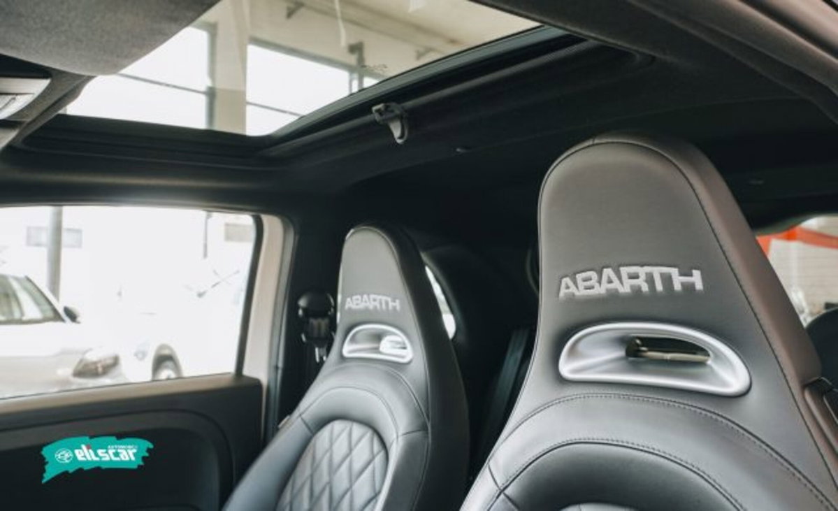 Abarth 595 595 1.4 Turbo T-Jet 165 CV Turismo (15)