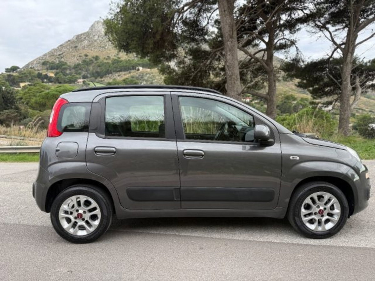 Fiat Panda 1.3 MJT 95 CV S&S Lounge (8)
