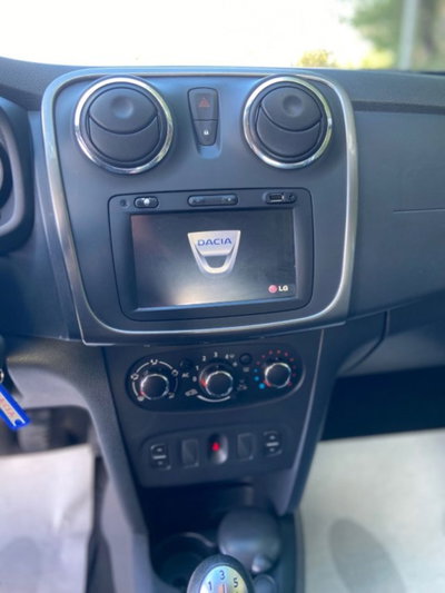 Dacia Sandero 1.5 dCi 8V 75CV Lauréate (14)