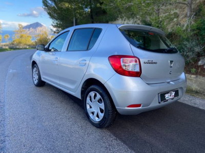 Dacia Sandero 1.5 dCi 8V 75CV Lauréate (6)