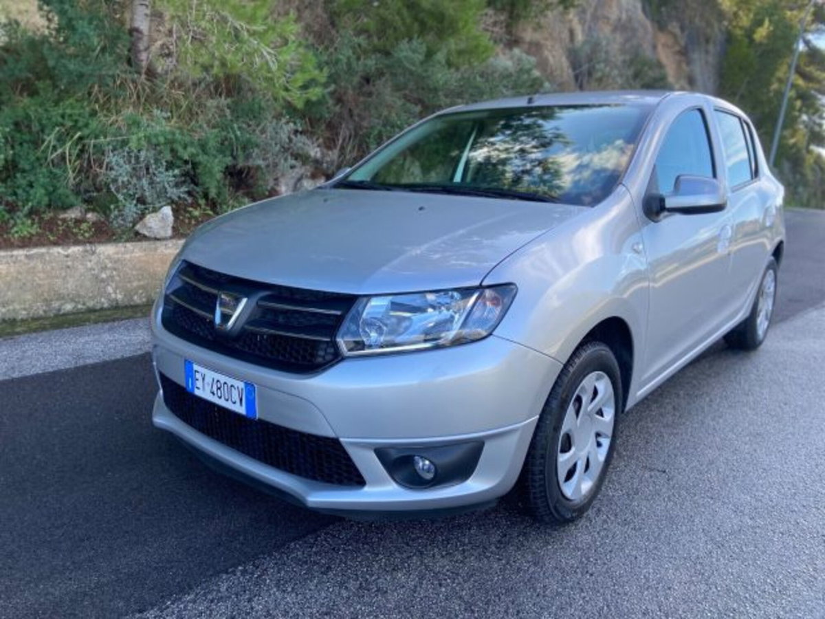 Dacia Sandero 1.5 dCi 8V 75CV Lauréate (9)
