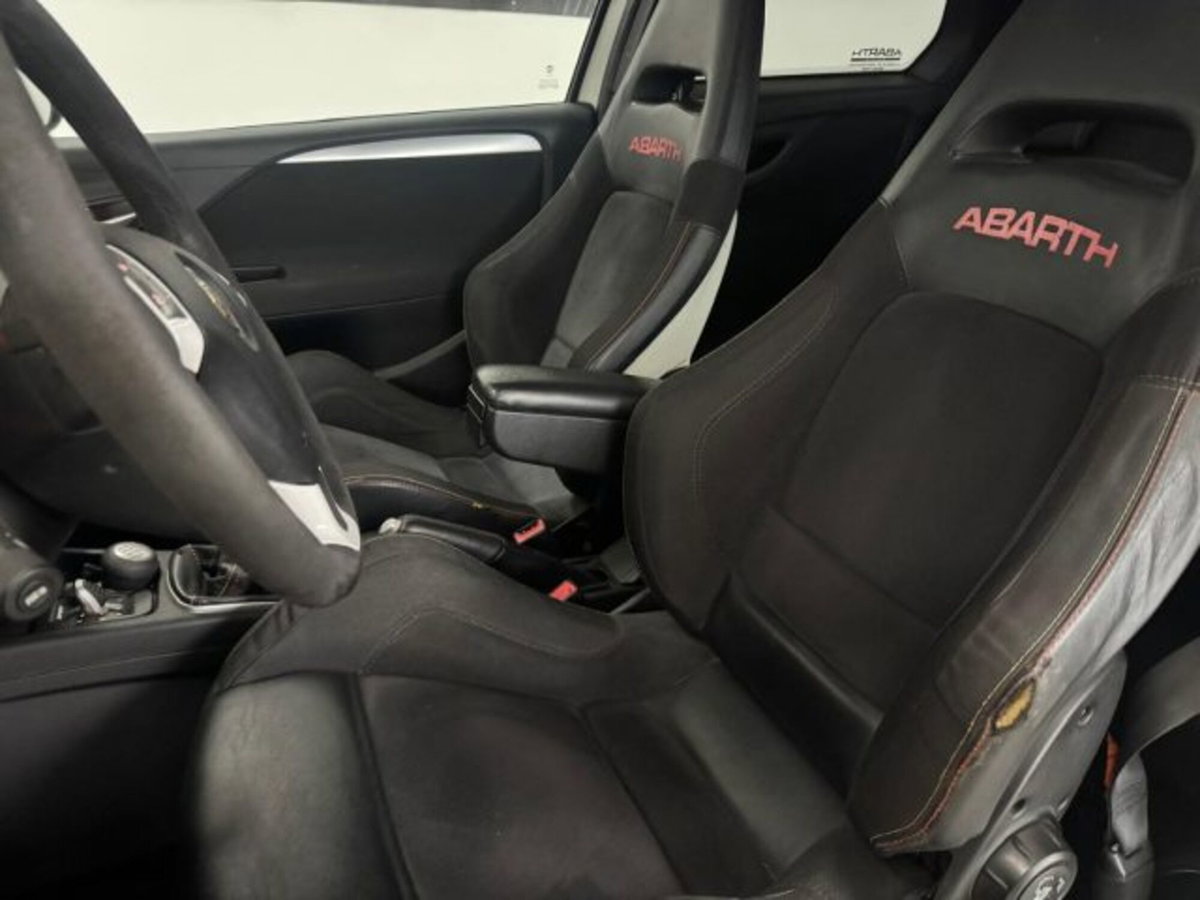 Abarth Punto Evo 1.4 16V Turbo Multiair S&S (9)