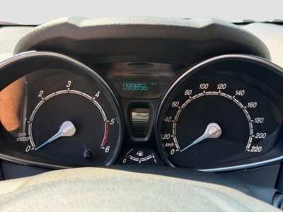 Ford Fiesta 1.5 TDCi 75CV 5 porte Titanium (15)