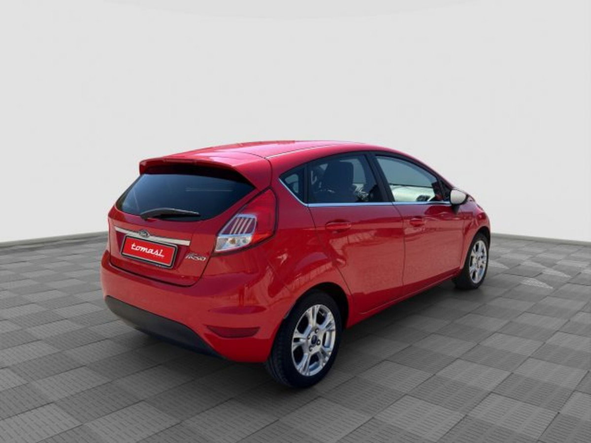 Ford Fiesta 1.5 TDCi 75CV 5 porte Titanium (5)