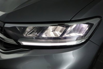 Volkswagen T-Roc 1.5 tsi R-Line dsg (9)