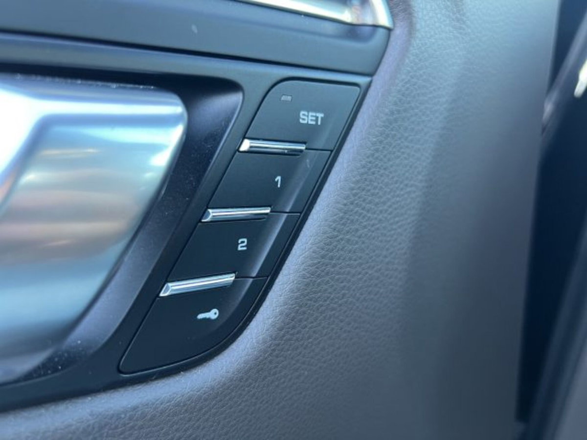 Porsche Macan 2.0 265cv pdk (18)