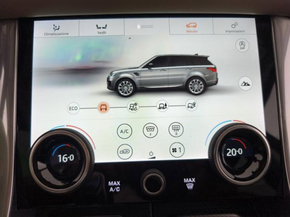 Land Rover Range Rover 3.0d i6 mhev HSE awd 249cv auto (17)