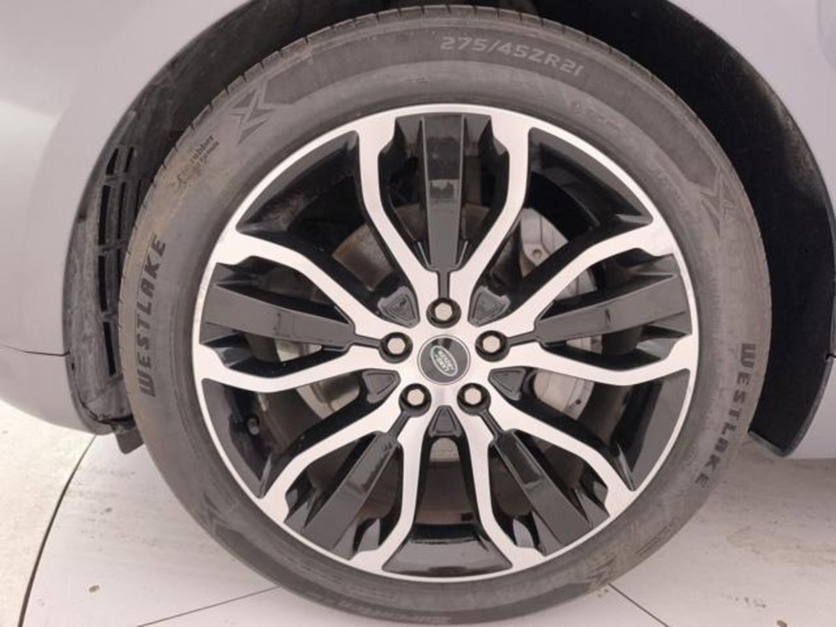 Land Rover Range Rover 3.0d i6 mhev HSE awd 249cv auto (9)