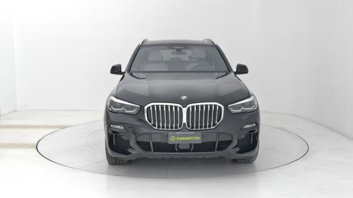 BMW X5 xDrive40d 48V Msport (8)