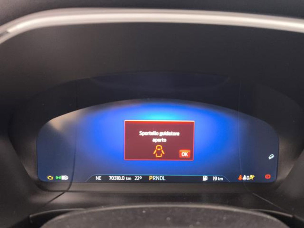 Ford Kuga 2.5 Full Hybrid 190 CV CVT 2WD ST-Line X (13)