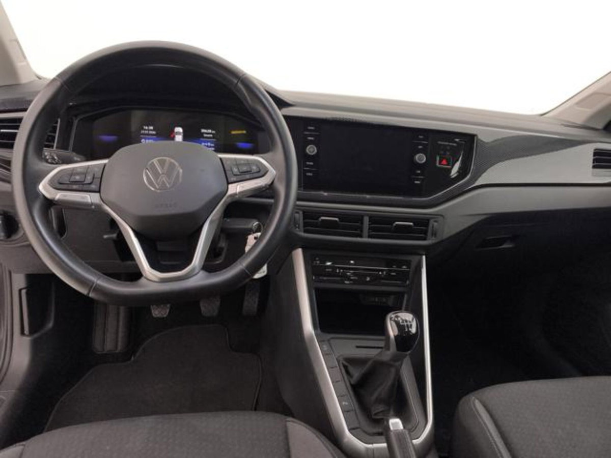 Volkswagen Taigo 1.0 tsi Life 115cv (12)