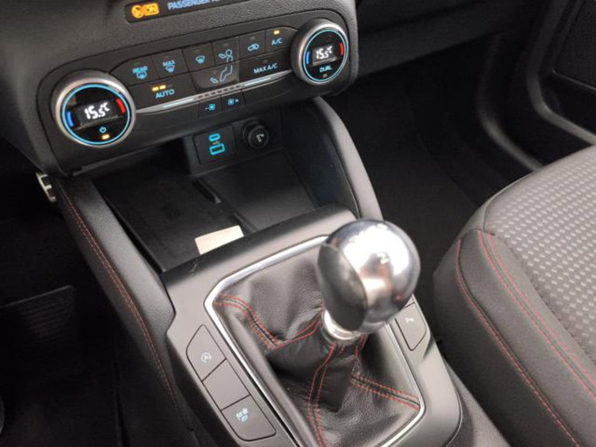 Ford Kuga 1.5 EcoBlue 120 CV 2WD ST-Line (19)