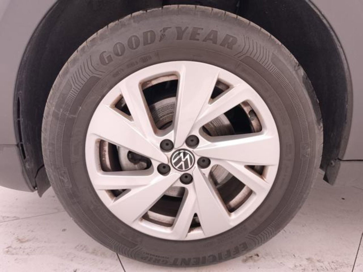 Volkswagen Taigo 1.0 tsi Life 115cv (9)