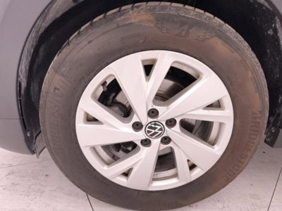 Volkswagen Taigo 1.0 tsi Life 115cv (9)