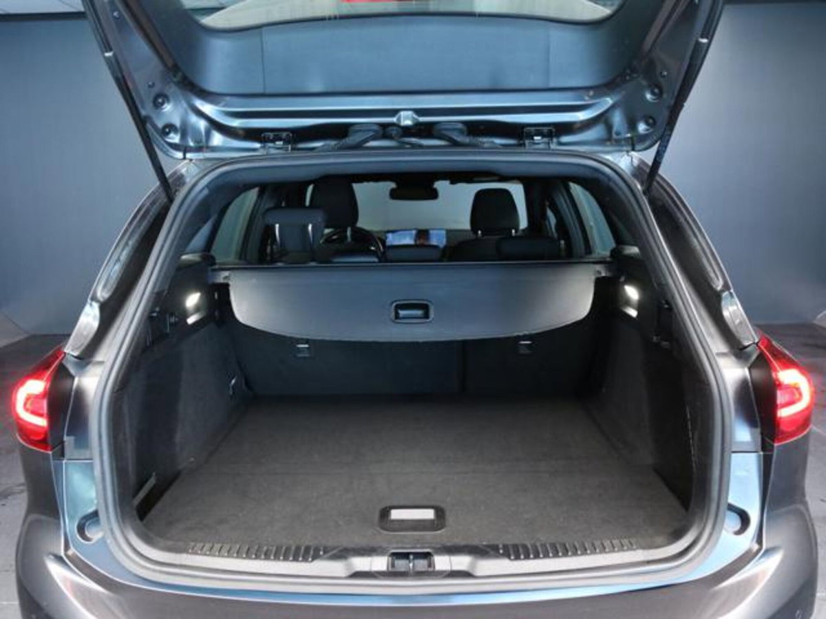 Ford Focus Station Wagon 1.0 EcoBoost Hybrid 155 CV SW ST-Line (7)