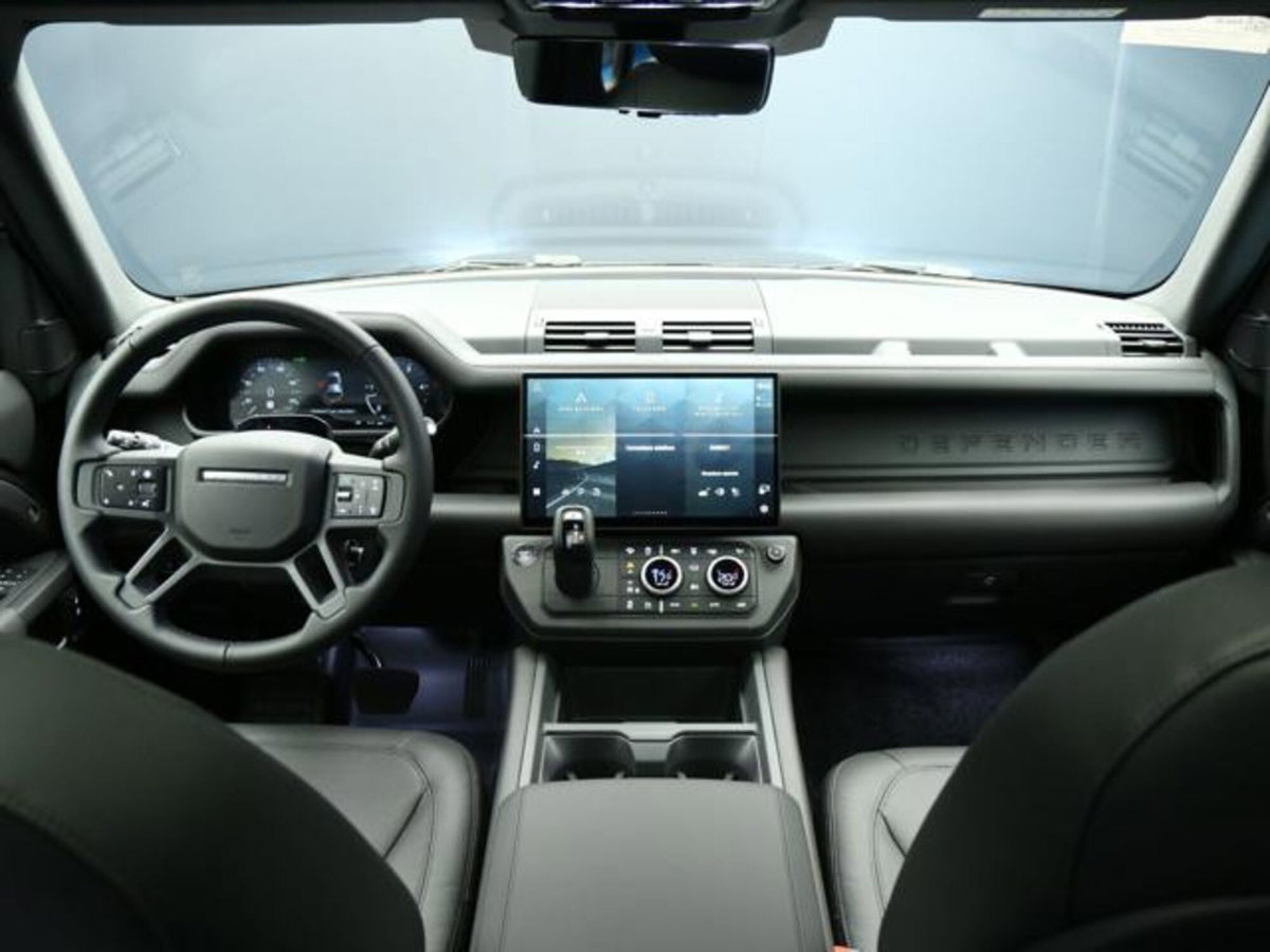 Land Rover Defender 110 3.0d i6 mhev X-Dynamic HSE awd 250cv auto (10)