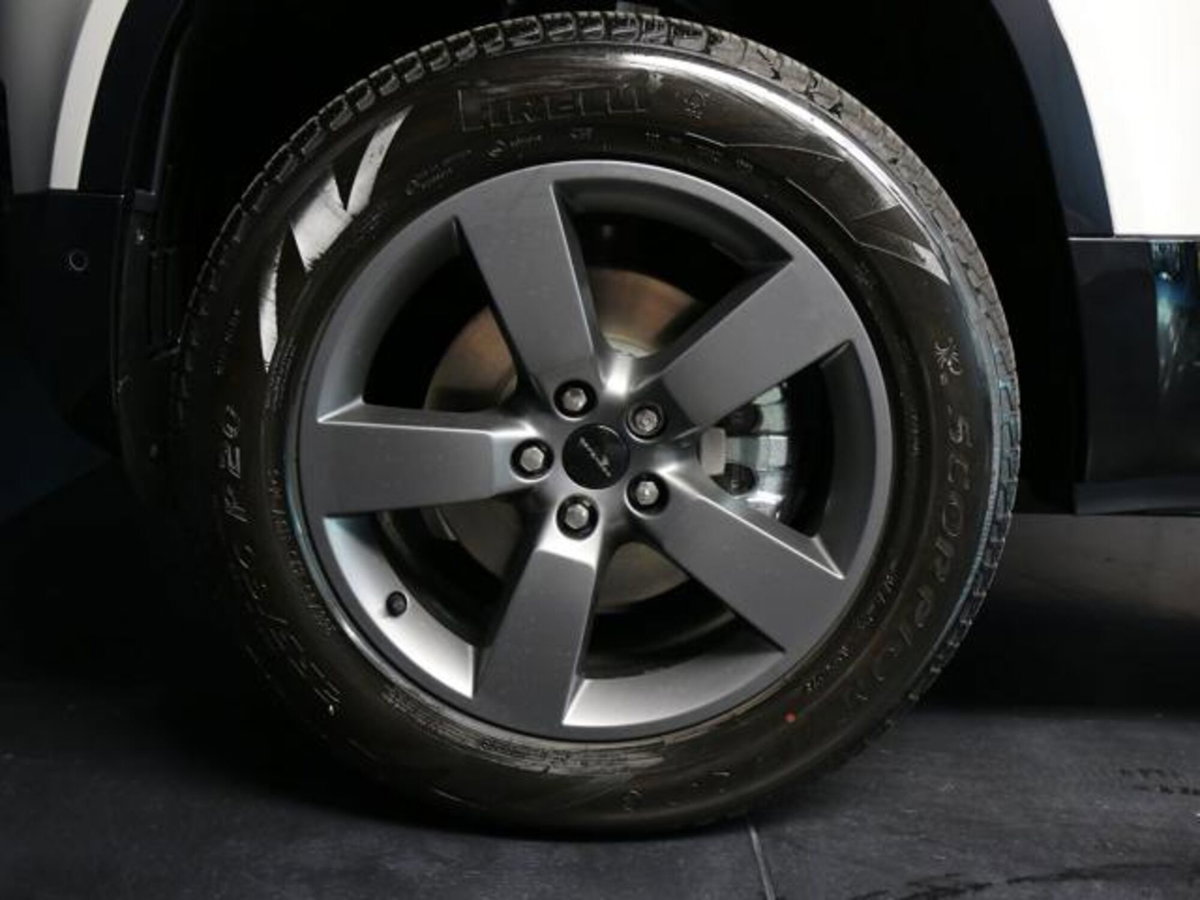 Land Rover Defender 110 3.0d i6 mhev X-Dynamic HSE awd 250cv auto (5)