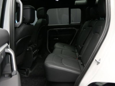 Land Rover Defender 110 3.0d i6 mhev X-Dynamic HSE awd 250cv auto (8)