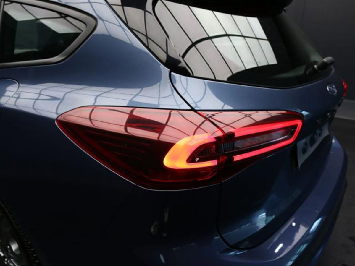 Ford Focus Station Wagon 1.5 EcoBlue 115 CV automatico SW ST-Line Design (13)