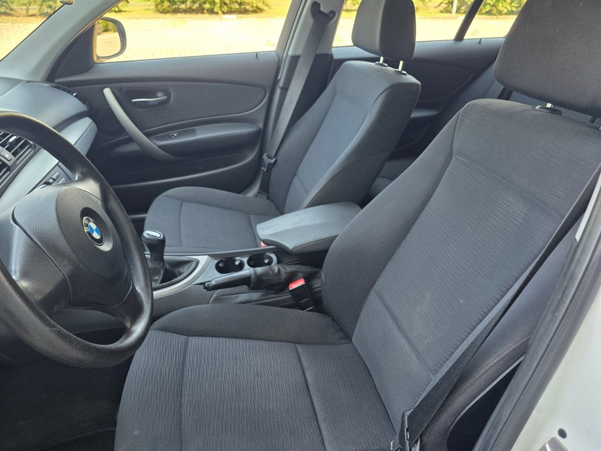 BMW Serie 1 116d 2.0 116CV cat 5 porte Futura DPF (11)