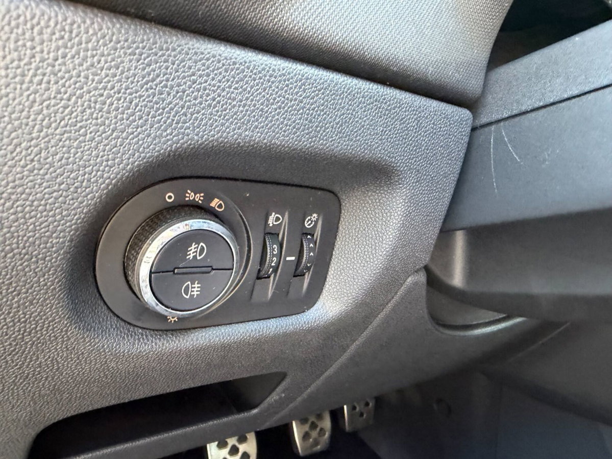 Opel Corsa 1.3 CDTI 95CV ecoFLE3 porte Edition (9)