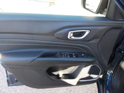 Jeep Compass 1.3 T4 240CV PHEV AT6 4xe S (15)
