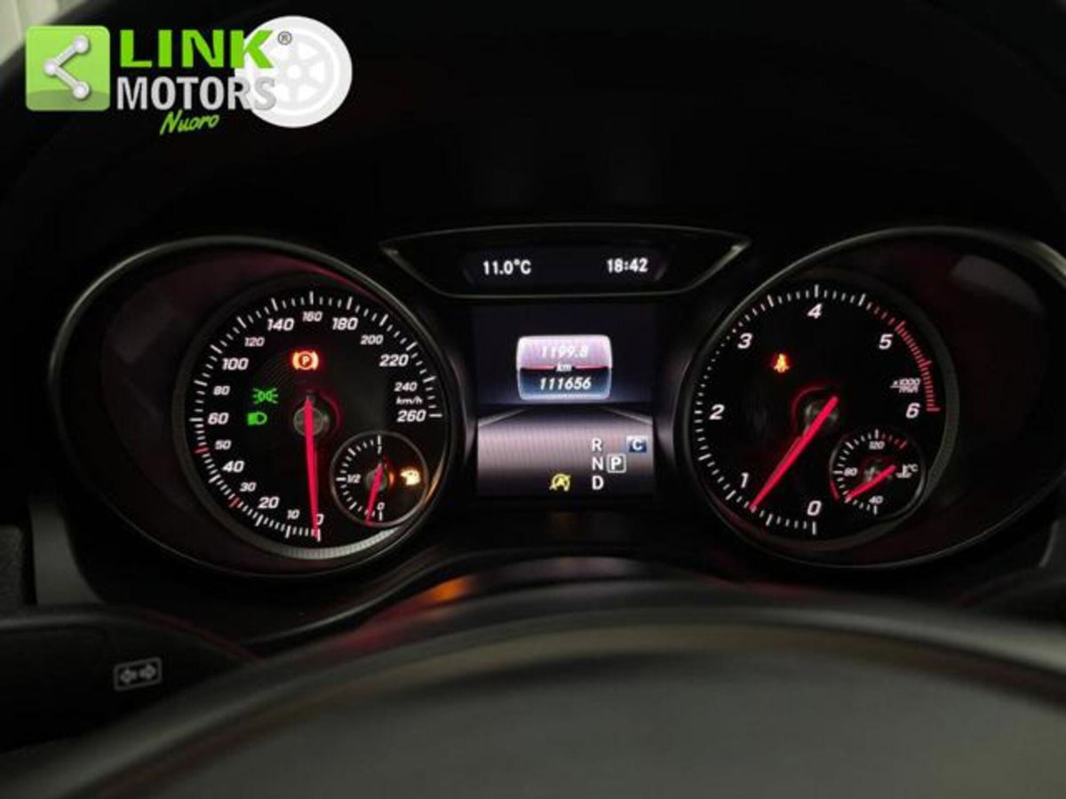 Mercedes-Benz CLA 200 d Automatic Sport (17)
