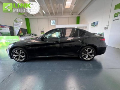 Alfa Romeo Giulia 2.2 Turbodiesel 210 CV AT8 AWD Q4 Veloce (2)