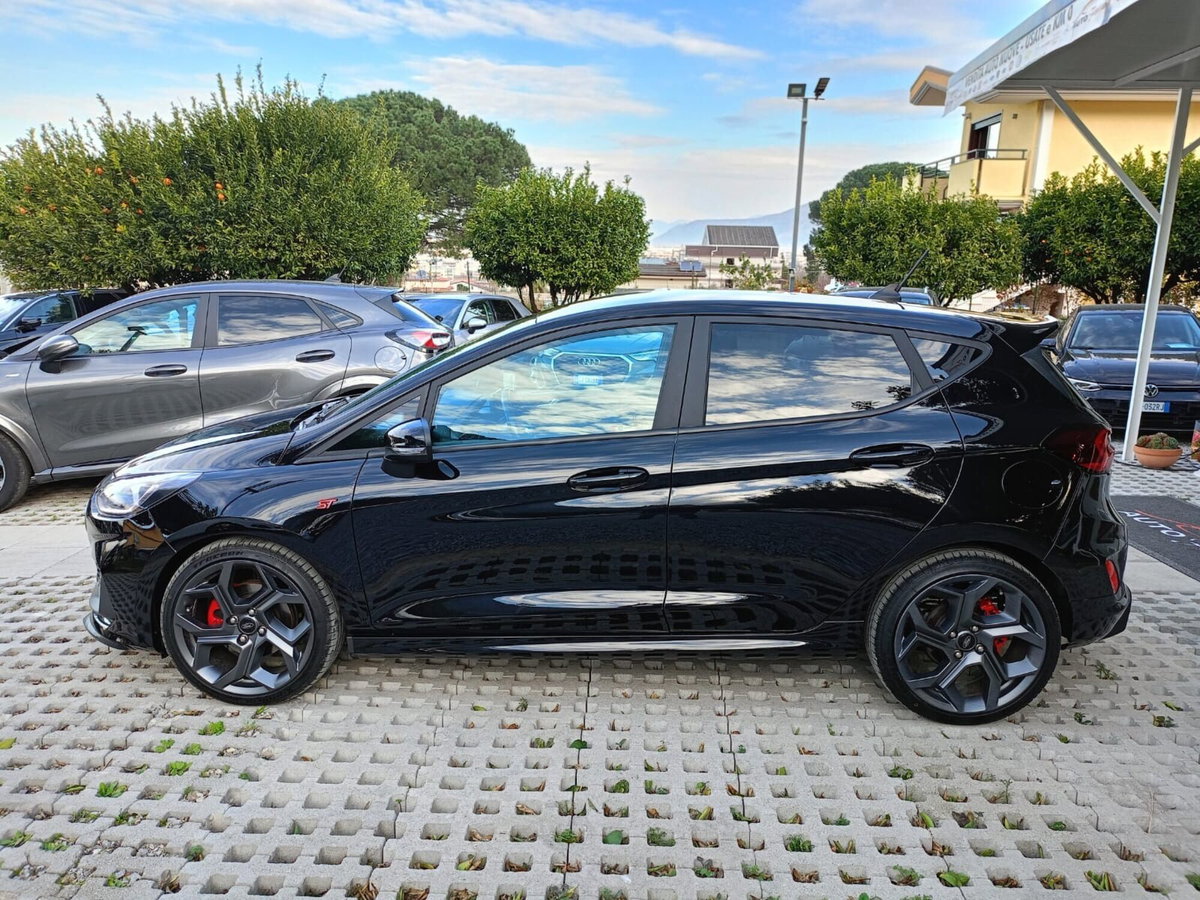 Ford Fiesta 1.5 Ecoboost 200 CV 5 porte ST (4)