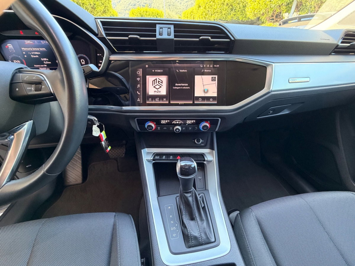 Audi Q3 35 TDI quattro S tronic Business (15)