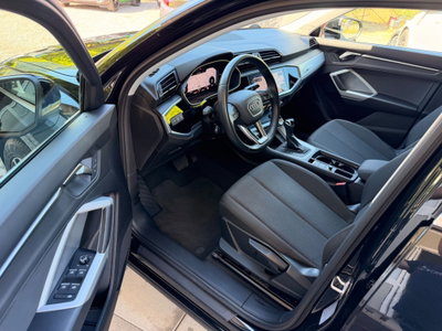 Audi Q3 35 TDI quattro S tronic Business (9)