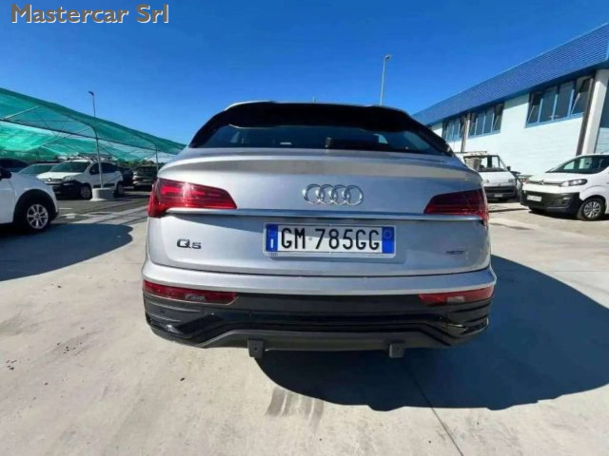Audi Q5 Sportback Sportback 40 2.0 tdi mhev 12V quattro s-tronic (6)