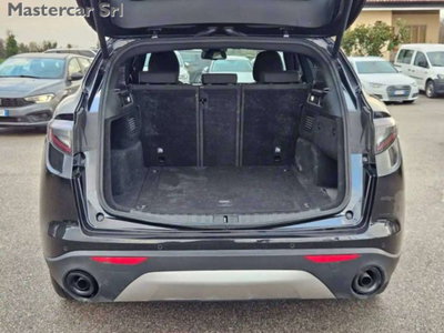 Alfa Romeo Stelvio 2.2 t Intensa Q4 210cv auto (15)
