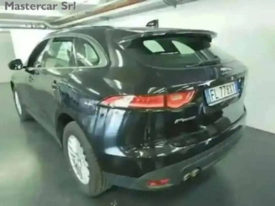 Jaguar F-Pace 2.0 D 180 CV AWD Pure (2)